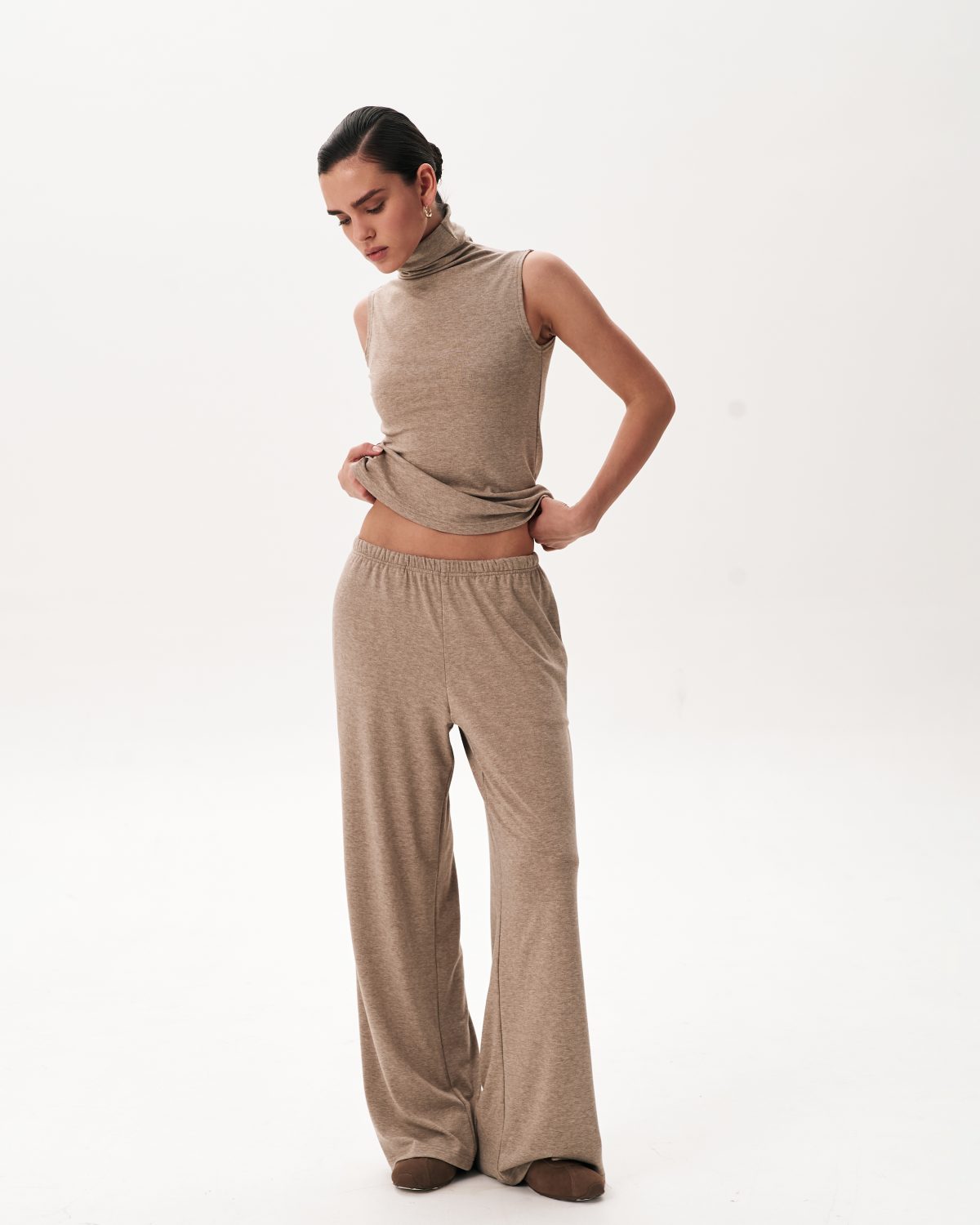 Брюки In&O 2025