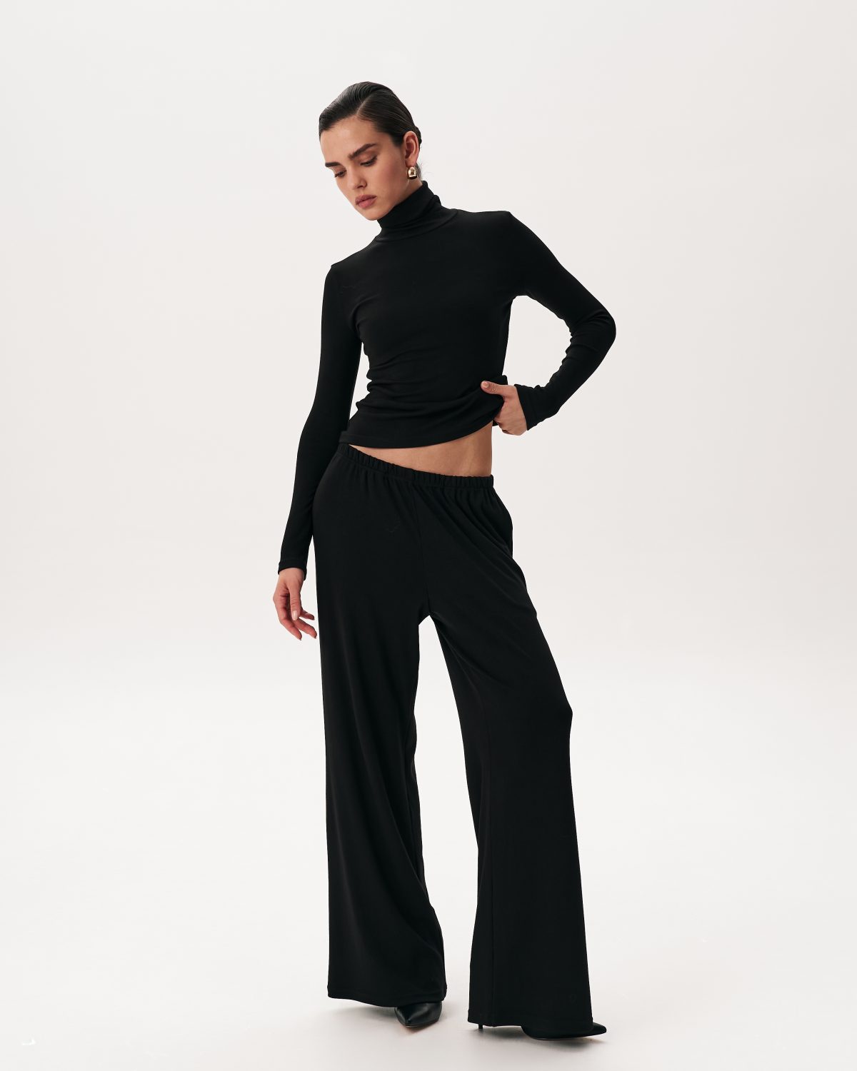 Брюки In&O 2025